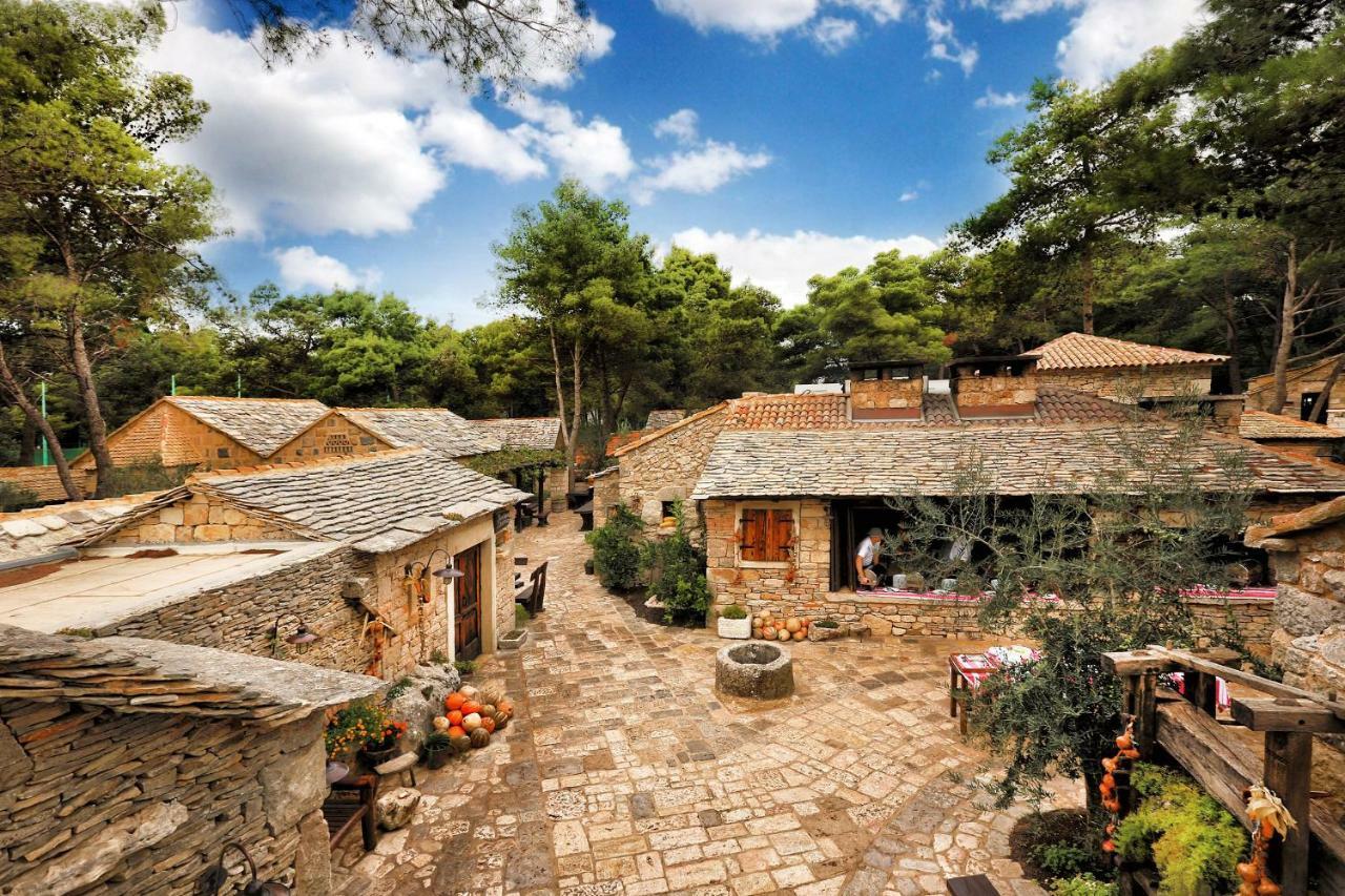 Croatica Suites Podsolarsko Šibenik Exterior foto